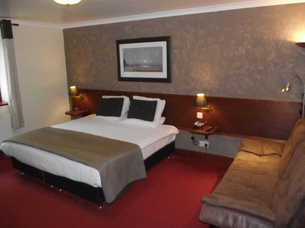 The Dalgarven House Hotel 基尔温宁 外观 照片